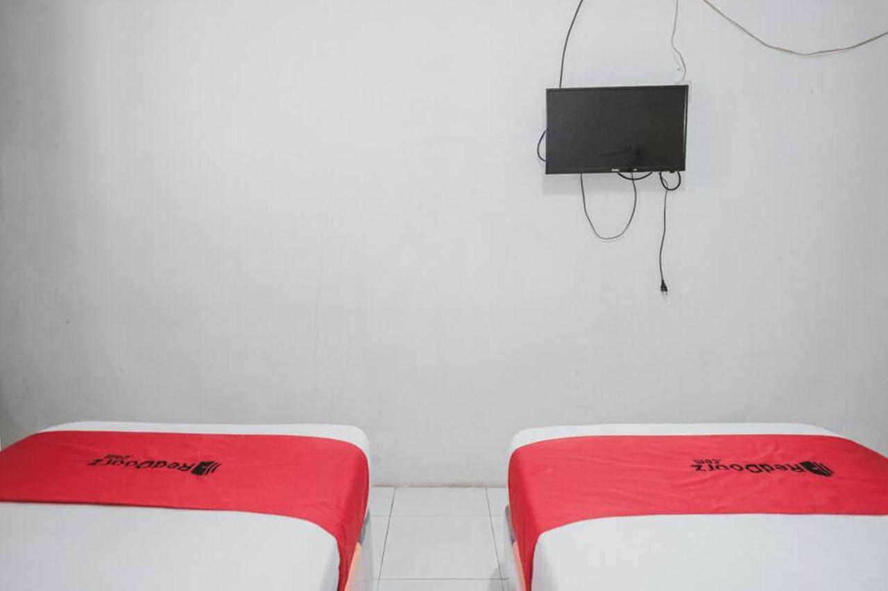 Reddoorz Near Kartini Mall Lampung Bandar Lampung Exteriör bild